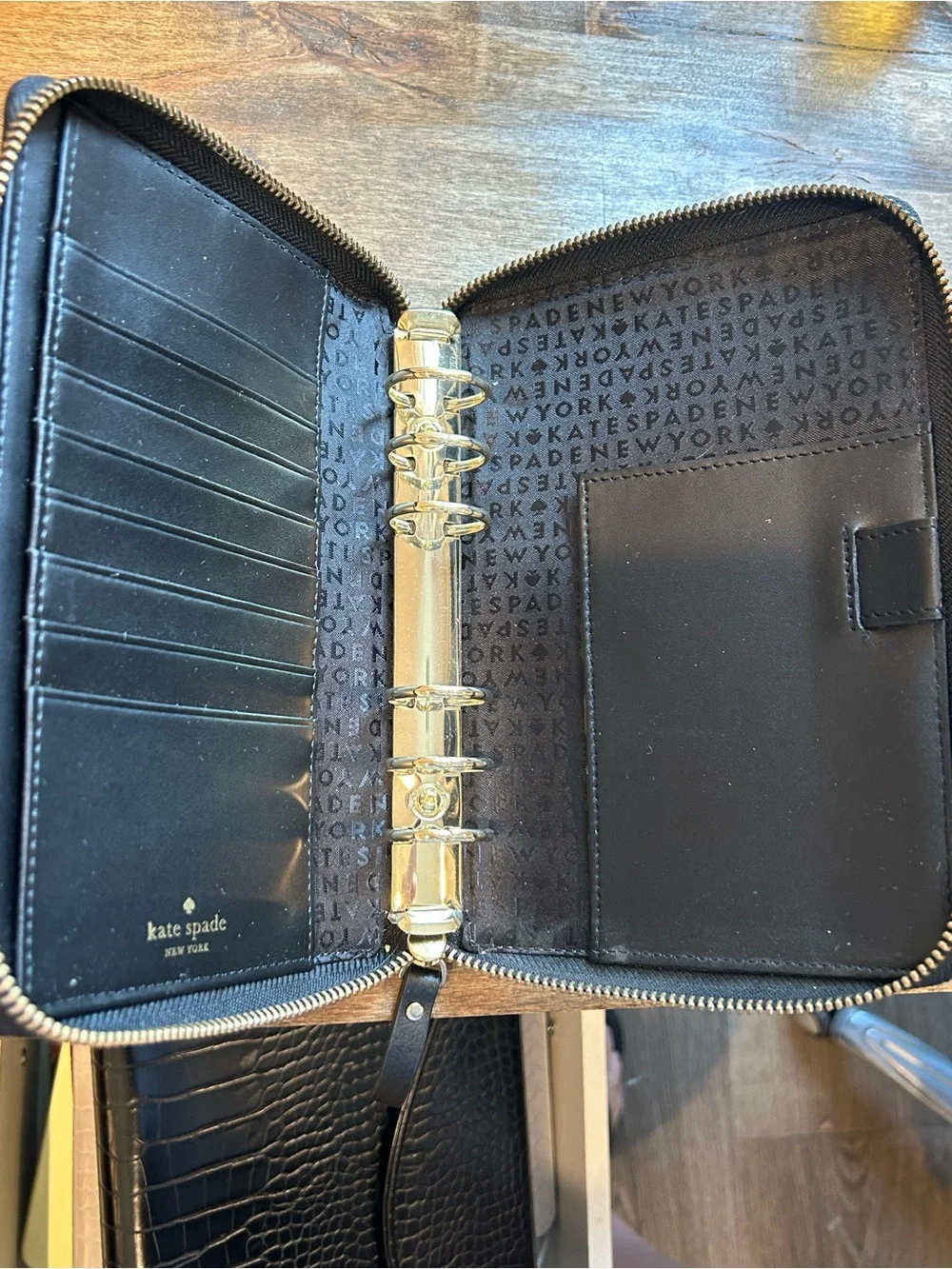Kate Spade Grove Street Black Leather Personal Size Zip Wallet Agenda